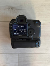 Canon 5D Mark II , Bg-E6 grip low actuations